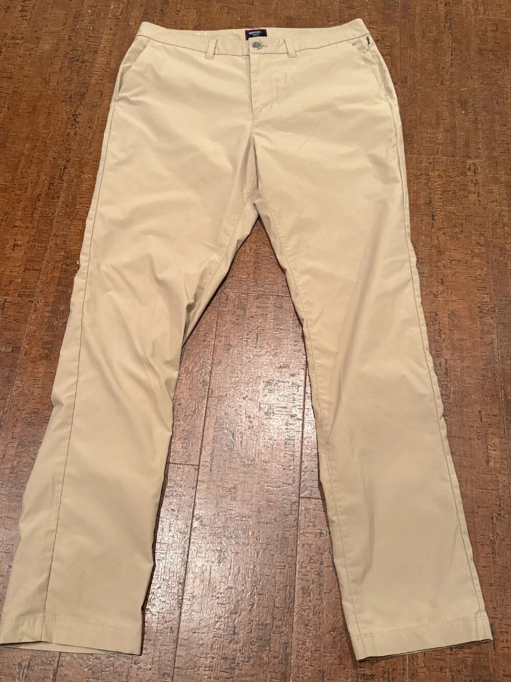 Untuckit Men’s 33X32 Tan Slim Fit Traveler Tech Golf Pants